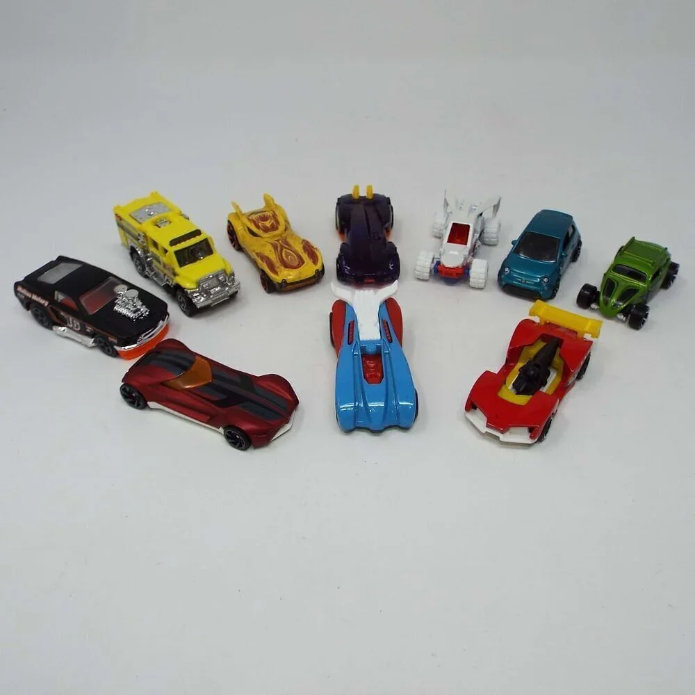 10 Pc Hot Wheels Bundle #195